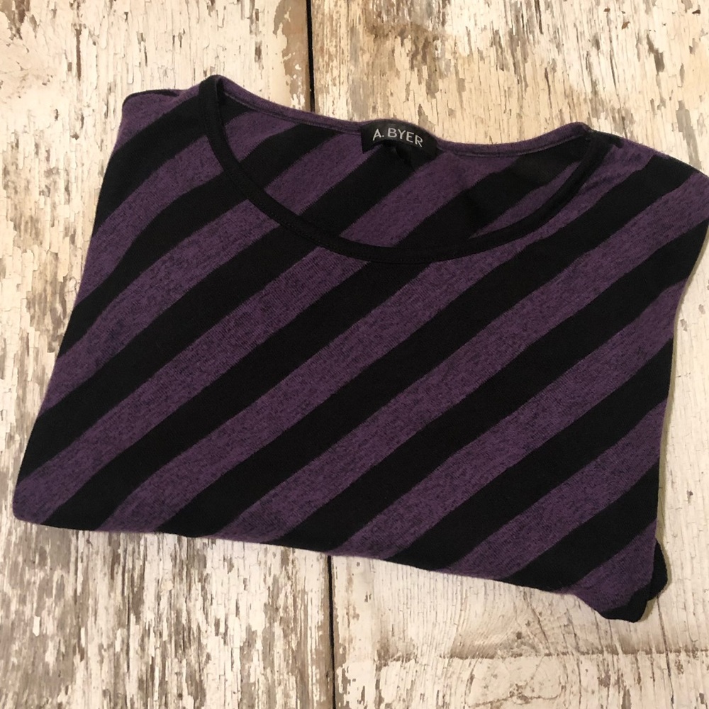 Size M A Byer Blouse